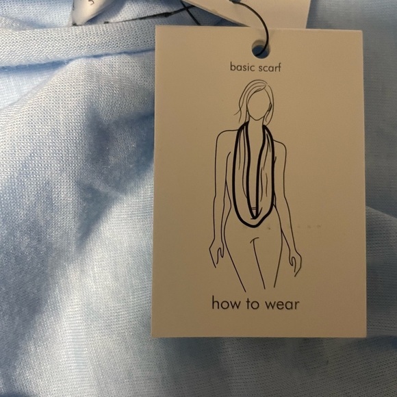 NWT Calvin Klein scarf/ wrap/ shawl/ capelet/ halter top in light blue. - Picture 7 of 13